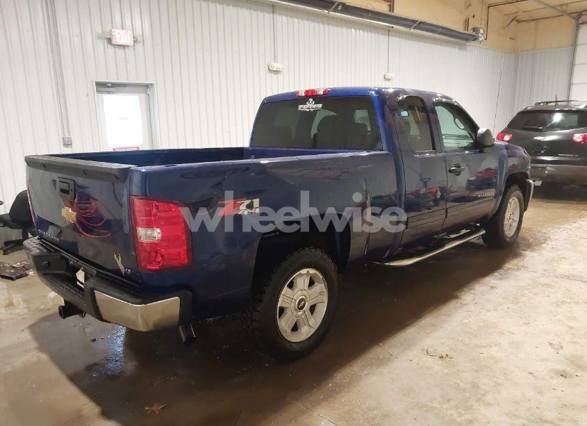 Photo 4 of 2013 Chevrolet Silverado 1500 (VIN 1GCRKSE71DZ359720)