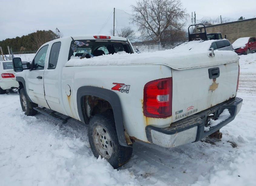 Photo 3 of 2012 Chevrolet Silverado 1500 LT (VIN 1GCRKSE72CZ324246)