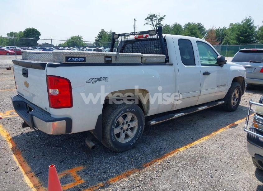 Photo 4 of 2012 Chevrolet Silverado 1500 LT (VIN 1GCRKSE72CZ332072)