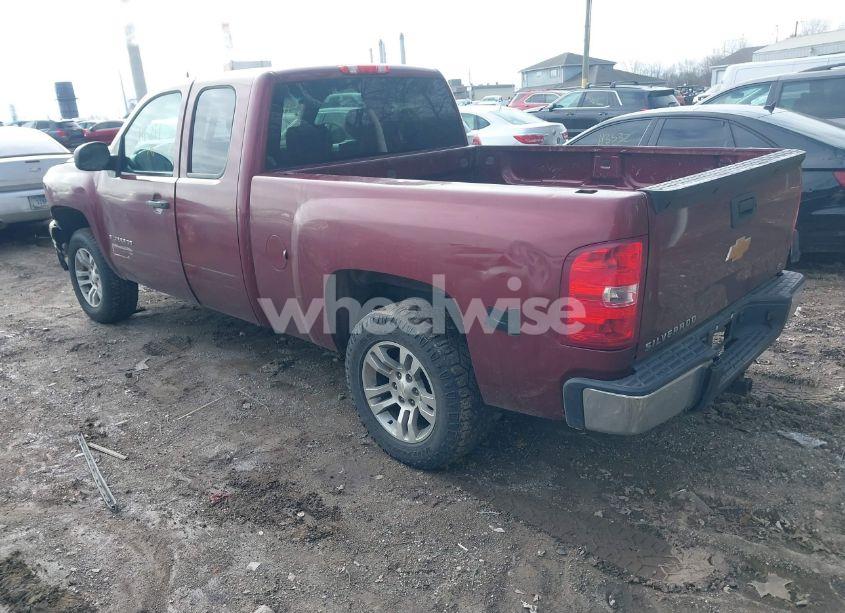 Photo 3 of 2013 Chevrolet Silverado 1500 LT (VIN 1GCRKSE72DZ111105)