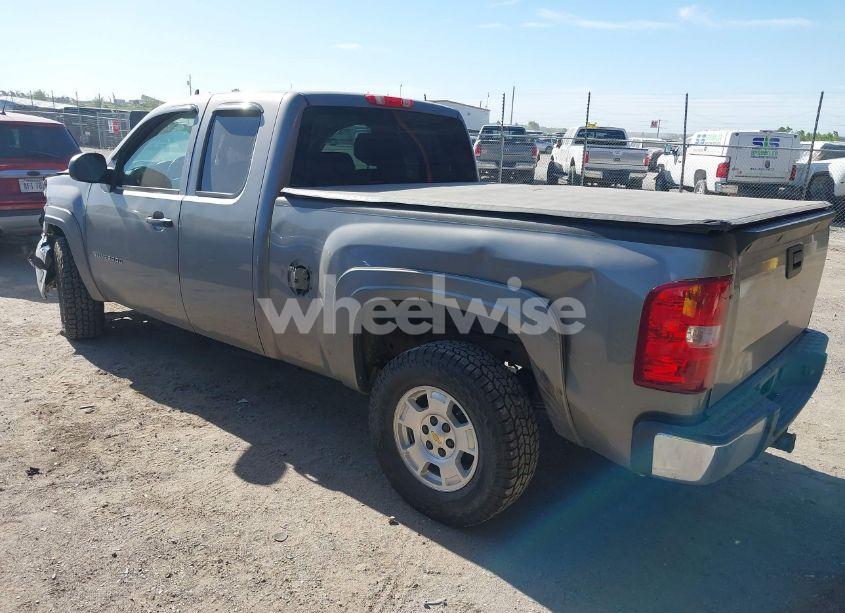 Photo 3 of 2013 Chevrolet Silverado 1500 LT (VIN 1GCRKSE72DZ274532)