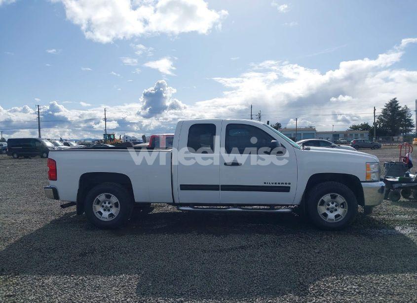 Photo 13 of 2013 Chevrolet Silverado 1500 LT (VIN 1GCRKSE72DZ375571)