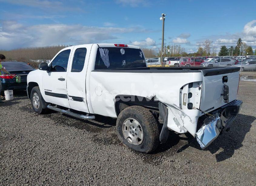 Photo 3 of 2013 Chevrolet Silverado 1500 LT (VIN 1GCRKSE72DZ375571)