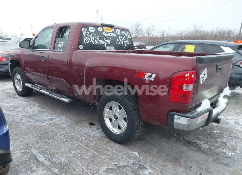 Photo 3 of 2013 Chevrolet Silverado 1500 LT (VIN 1GCRKSE72DZ378616)