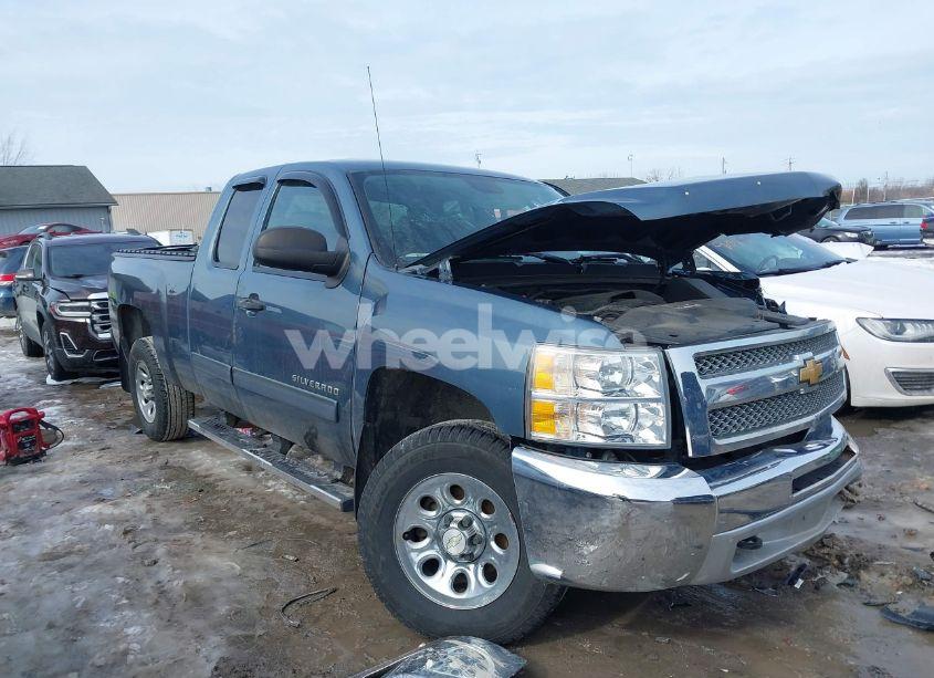 2012 Chevrolet Silverado 1500 LT (VIN 1GCRKSE73CZ107868) main photo
