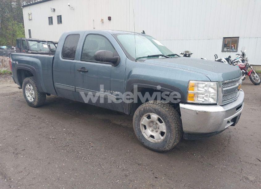 2013 Chevrolet Silverado 1500 LT (VIN 1GCRKSE73DZ118760) main photo