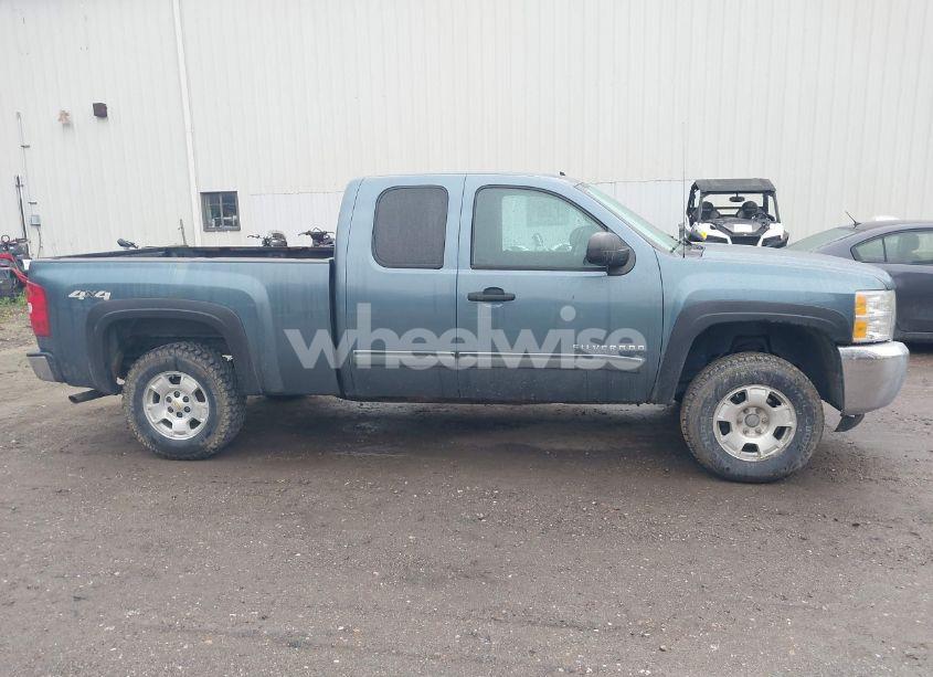 Photo 13 of 2013 Chevrolet Silverado 1500 LT (VIN 1GCRKSE73DZ118760)