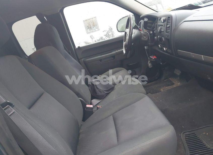 Photo 5 of 2013 Chevrolet Silverado 1500 LT (VIN 1GCRKSE73DZ118760)