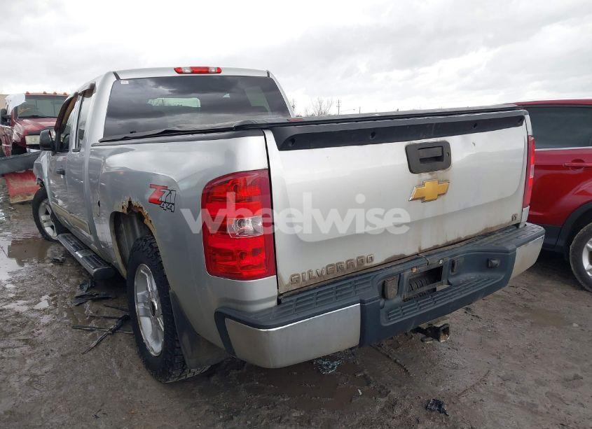 Photo 3 of 2013 Chevrolet Silverado 1500 LT (VIN 1GCRKSE73DZ122047)