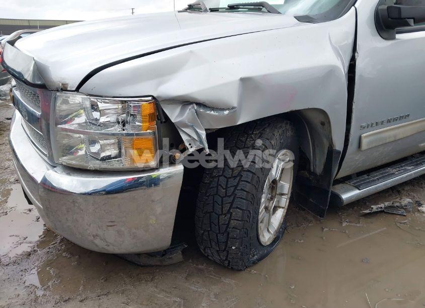 Photo 6 of 2013 Chevrolet Silverado 1500 LT (VIN 1GCRKSE73DZ122047)