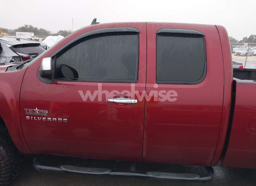 Photo 13 of 2013 Chevrolet Silverado 1500 LT (VIN 1GCRKSE73DZ236436)