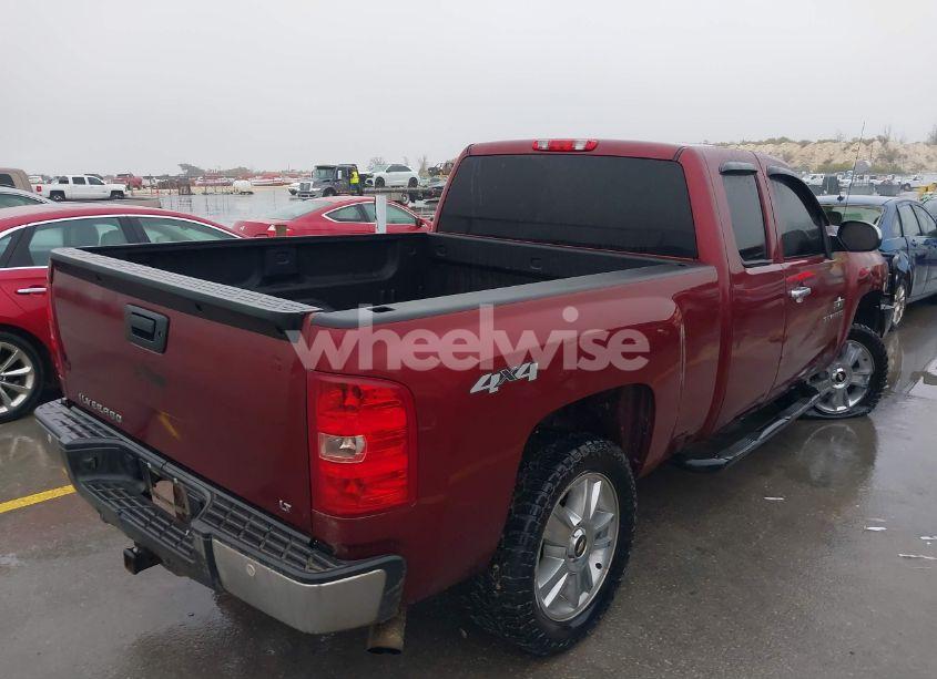 Photo 4 of 2013 Chevrolet Silverado 1500 LT (VIN 1GCRKSE73DZ236436)
