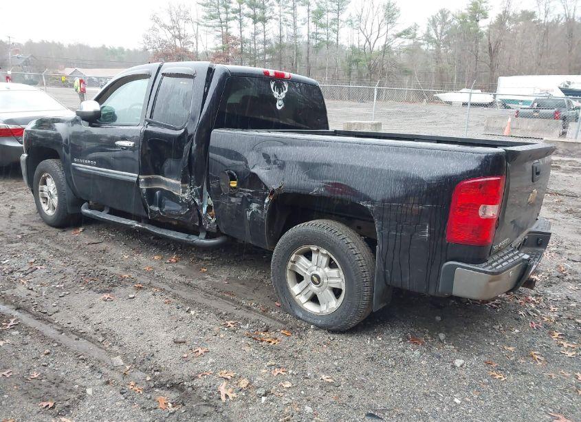 Photo 3 of 2013 Chevrolet Silverado 1500 LT (VIN 1GCRKSE73DZ242396)