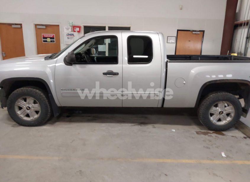 Photo 14 of 2013 Chevrolet Silverado 1500 LT (VIN 1GCRKSE73DZ328002)