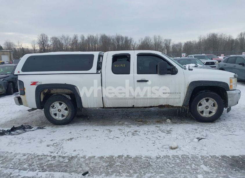 Photo 13 of 2013 Chevrolet Silverado 1500 LT (VIN 1GCRKSE73DZ356673)