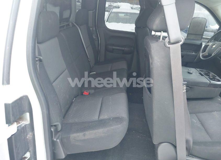 Photo 8 of 2013 Chevrolet Silverado 1500 LT (VIN 1GCRKSE73DZ356673)