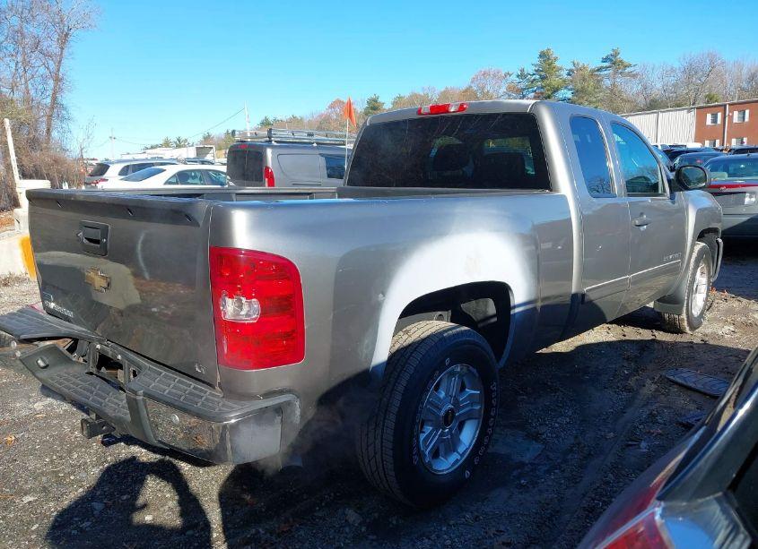 Photo 4 of 2012 Chevrolet Silverado 1500 LT (VIN 1GCRKSE74CZ261411)
