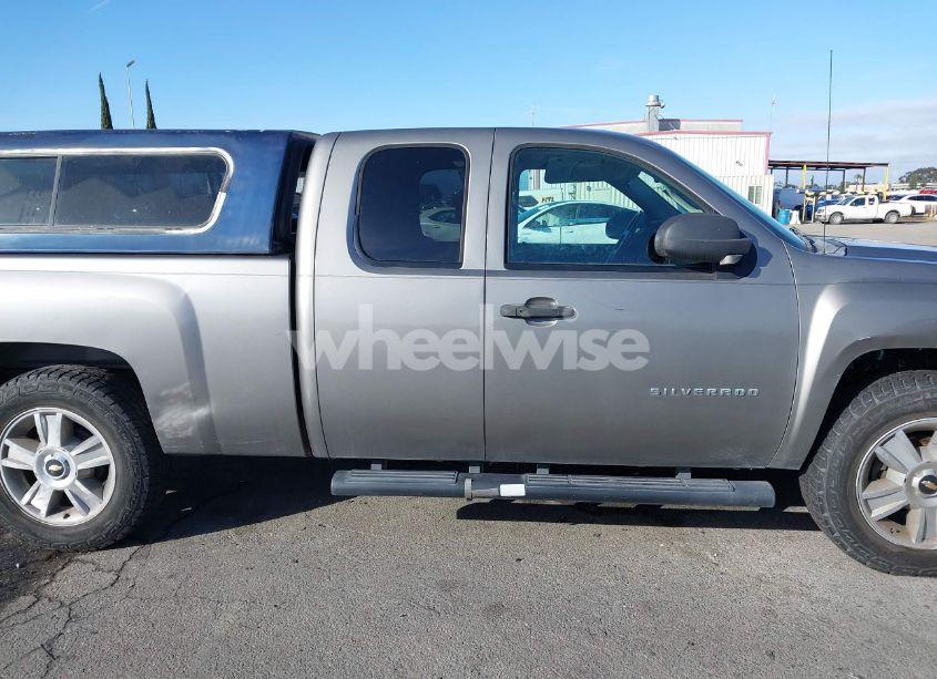 Photo 13 of 2013 Chevrolet Silverado 1500 LT (VIN 1GCRKSE74DZ177543)