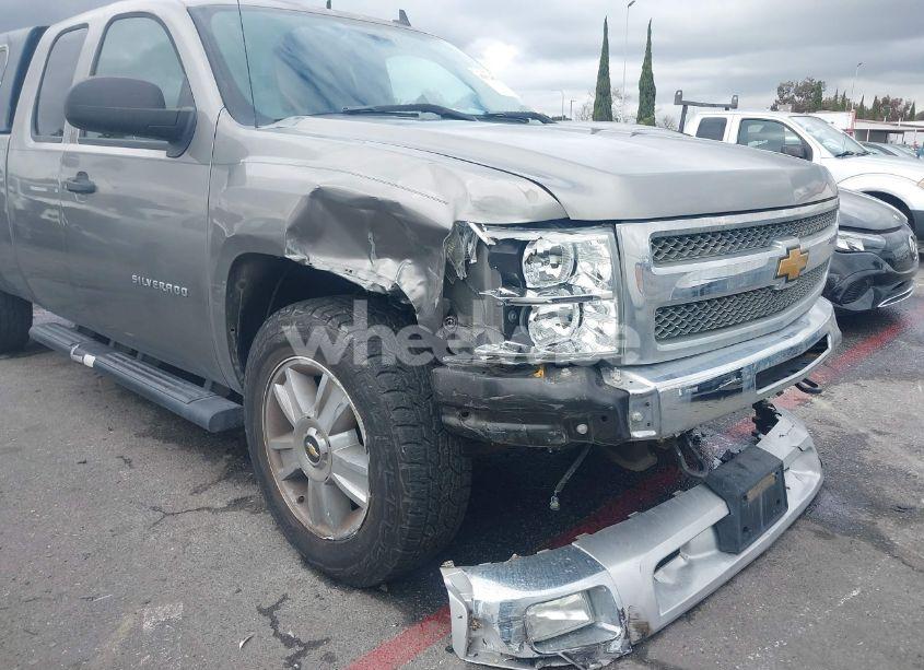 Photo 6 of 2013 Chevrolet Silverado 1500 LT (VIN 1GCRKSE74DZ177543)