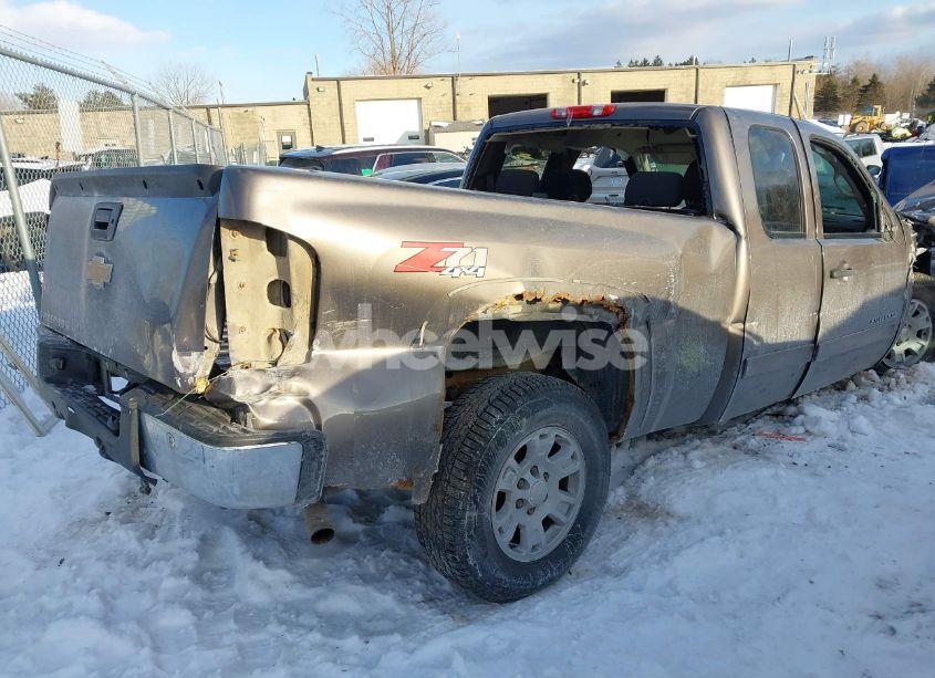 Photo 4 of 2013 Chevrolet Silverado 1500 LT (VIN 1GCRKSE74DZ182144)