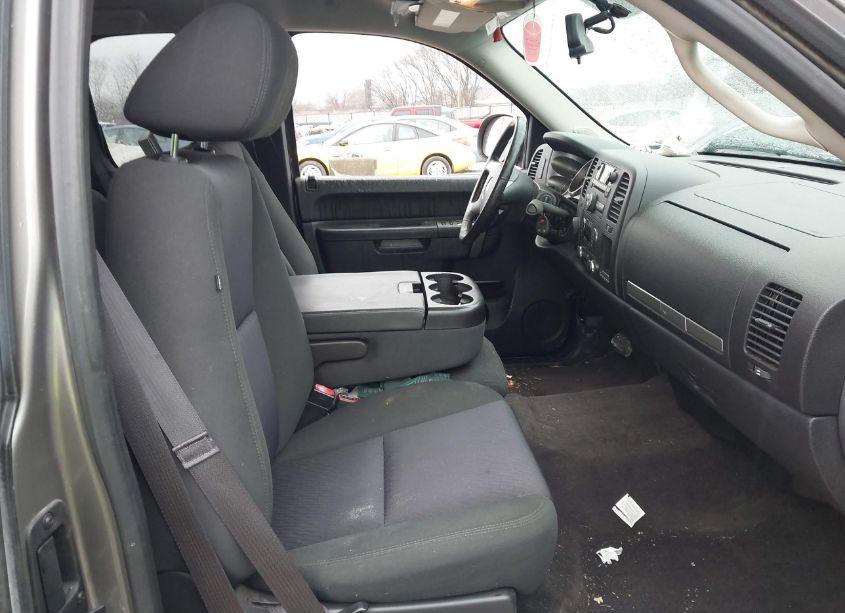 Photo 5 of 2013 Chevrolet Silverado 1500 LT (VIN 1GCRKSE74DZ188123)