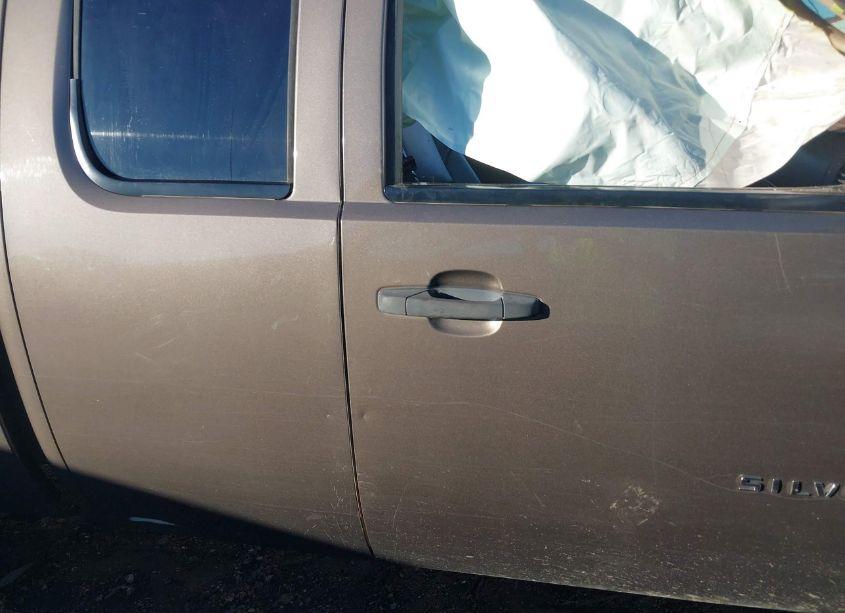 Photo 14 of 2013 Chevrolet Silverado 1500 LT (VIN 1GCRKSE74DZ251897)