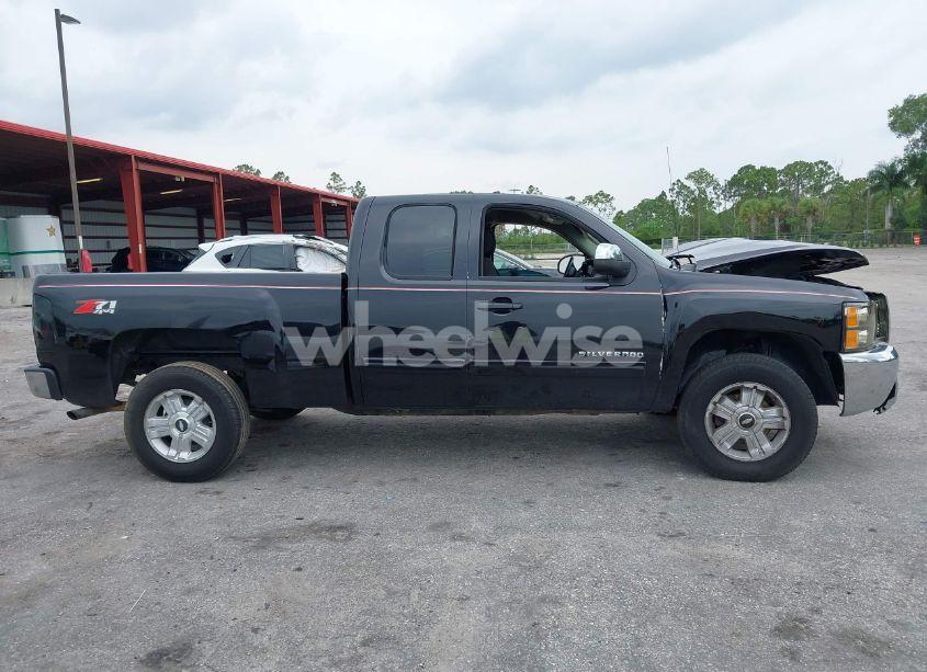 Photo 13 of 2013 Chevrolet Silverado 1500 LT (VIN 1GCRKSE74DZ305764)
