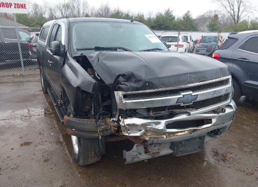 2013 Chevrolet Silverado 1500 LT (VIN 1GCRKSE74DZ382778) main photo