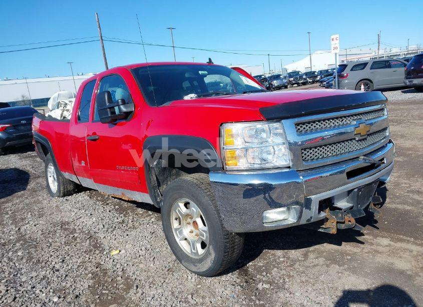 2012 Chevrolet Silverado 1500 LT (VIN 1GCRKSE75CZ138460) main photo