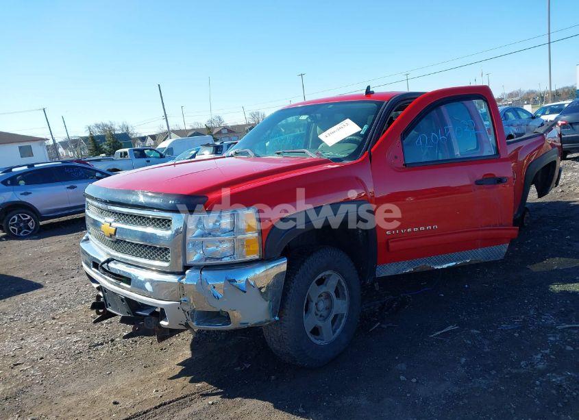 Photo 2 of 2012 Chevrolet Silverado 1500 LT (VIN 1GCRKSE75CZ138460)
