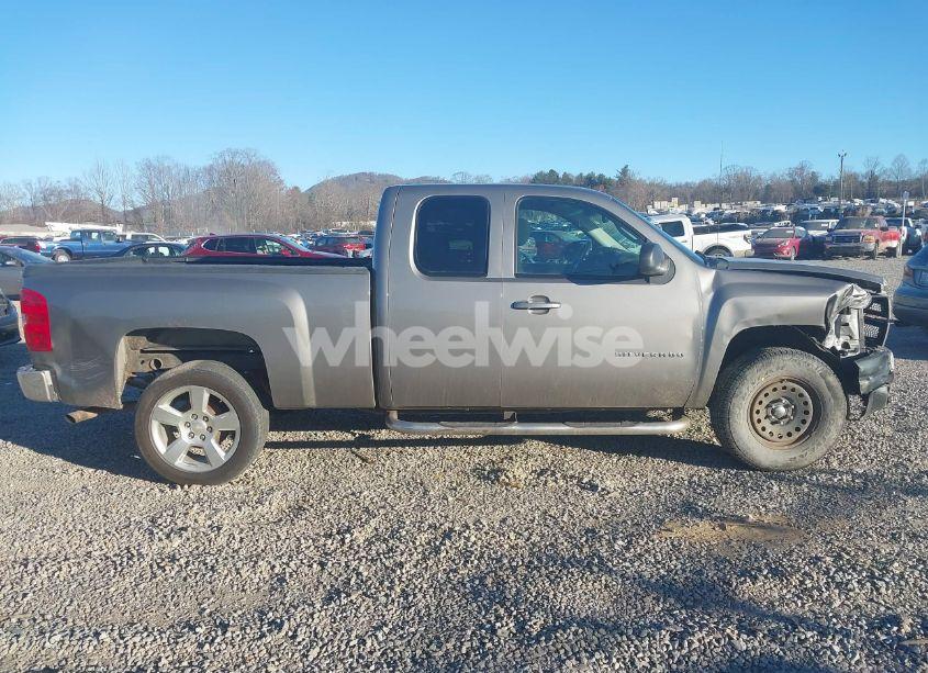 Photo 13 of 2012 Chevrolet Silverado 1500 LT (VIN 1GCRKSE75CZ252815)