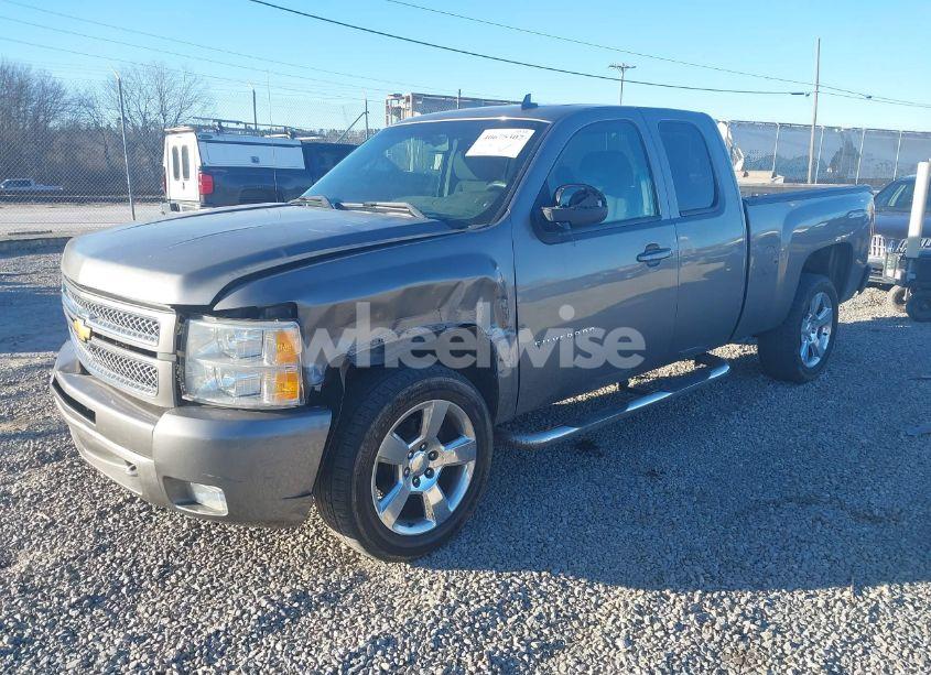 Photo 2 of 2012 Chevrolet Silverado 1500 LT (VIN 1GCRKSE75CZ252815)