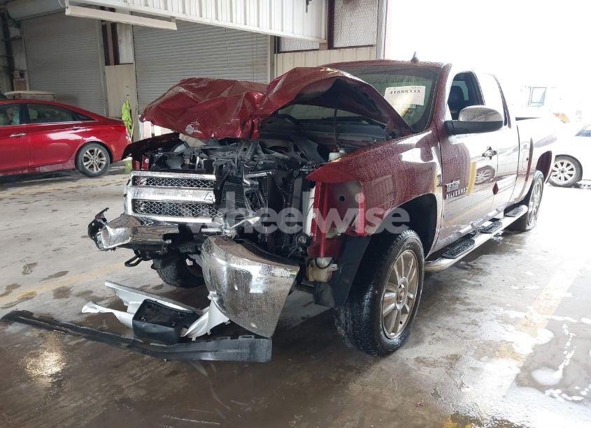 Photo 2 of 2013 Chevrolet Silverado 1500 LT (VIN 1GCRKSE75DZ176501)