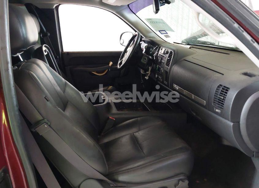 Photo 5 of 2013 Chevrolet Silverado 1500 LT (VIN 1GCRKSE75DZ176501)
