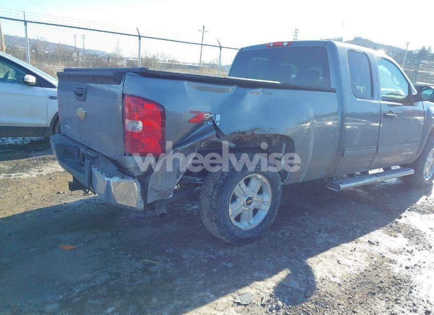Photo 6 of 2013 Chevrolet Silverado 1500 LT (VIN 1GCRKSE75DZ185974)