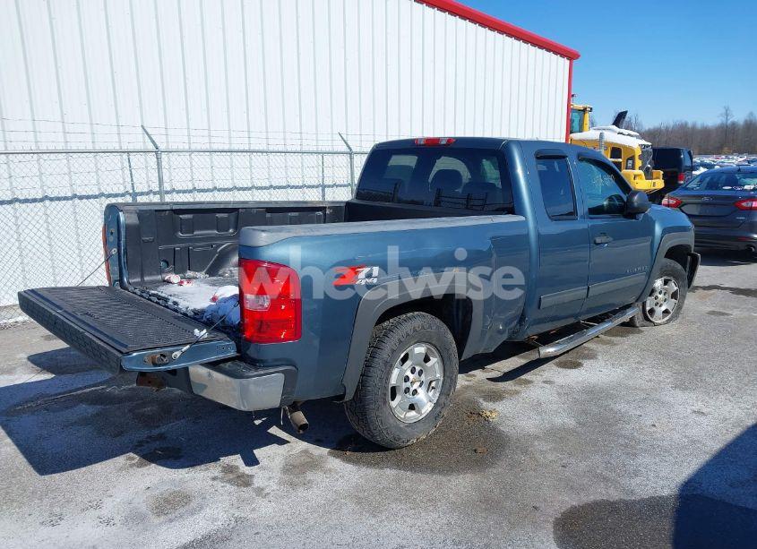 Photo 4 of 2013 Chevrolet Silverado 1500 LT (VIN 1GCRKSE75DZ253870)