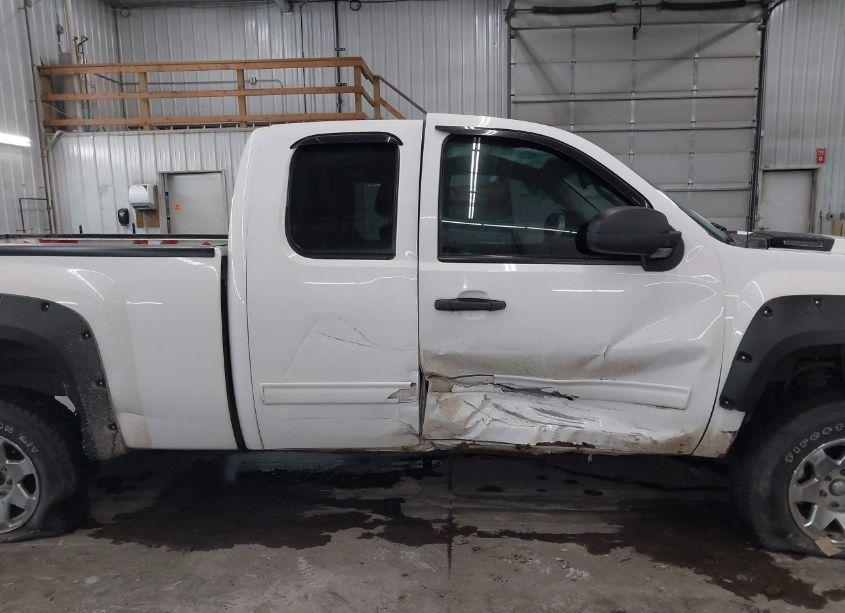 Photo 13 of 2013 Chevrolet Silverado 1500 LT (VIN 1GCRKSE75DZ256056)