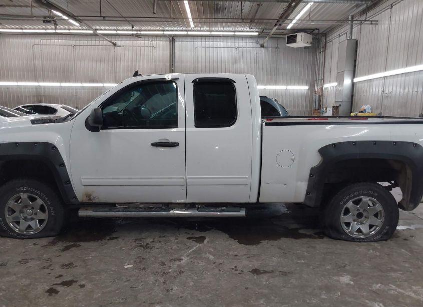 Photo 14 of 2013 Chevrolet Silverado 1500 LT (VIN 1GCRKSE75DZ256056)