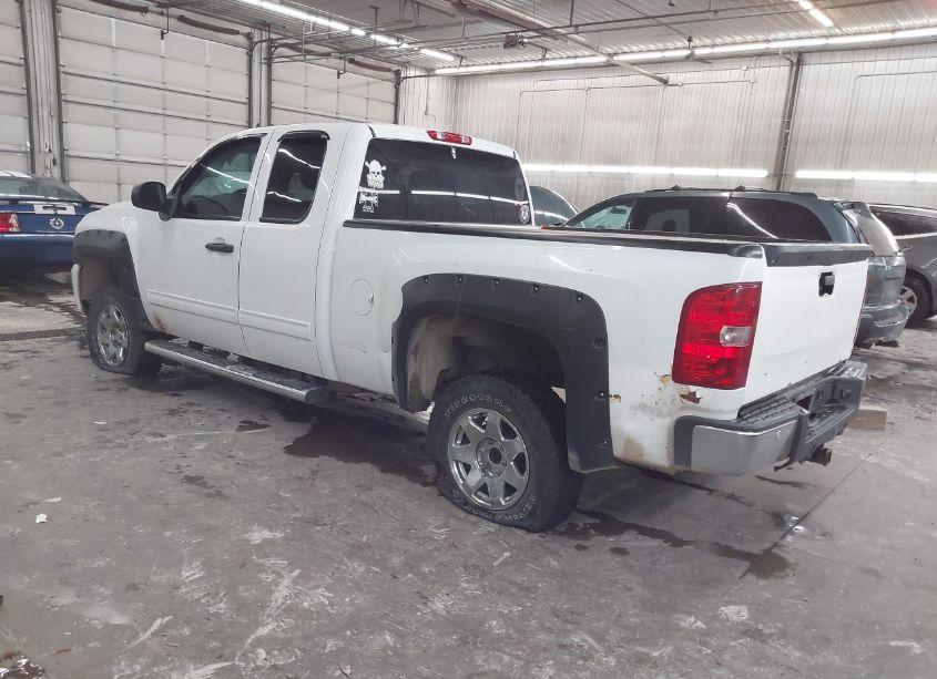 Photo 3 of 2013 Chevrolet Silverado 1500 LT (VIN 1GCRKSE75DZ256056)