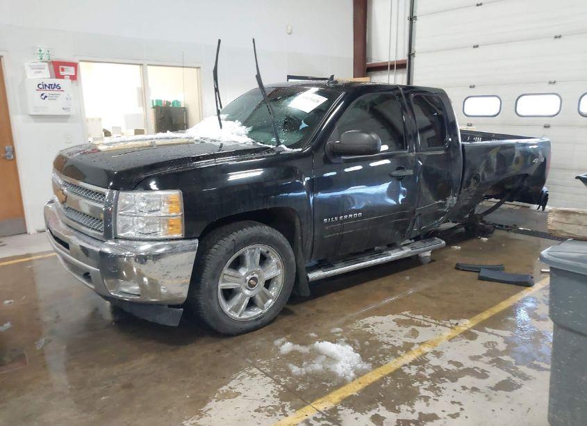 Photo 2 of 2013 Chevrolet Silverado 1500 LT (VIN 1GCRKSE75DZ325702)