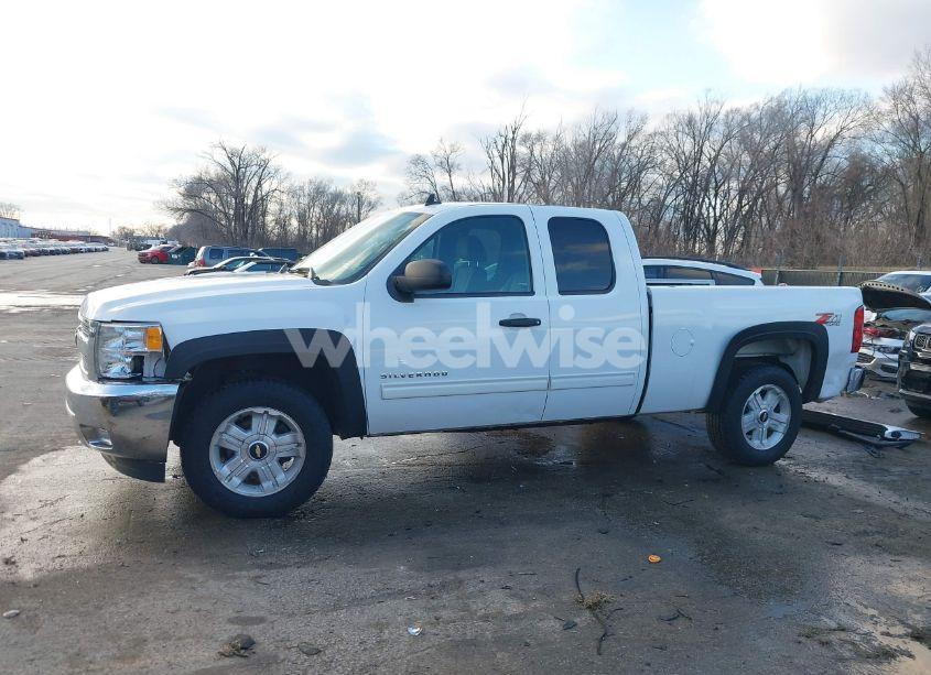 Photo 15 of 2013 Chevrolet Silverado 1500 LT (VIN 1GCRKSE75DZ340801)