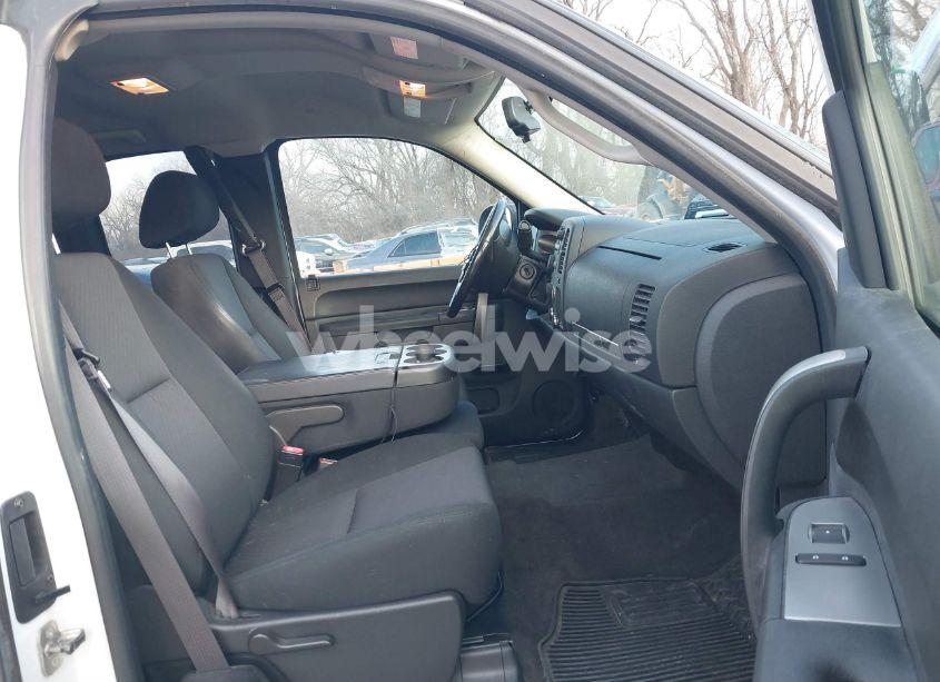 Photo 5 of 2013 Chevrolet Silverado 1500 LT (VIN 1GCRKSE75DZ340801)