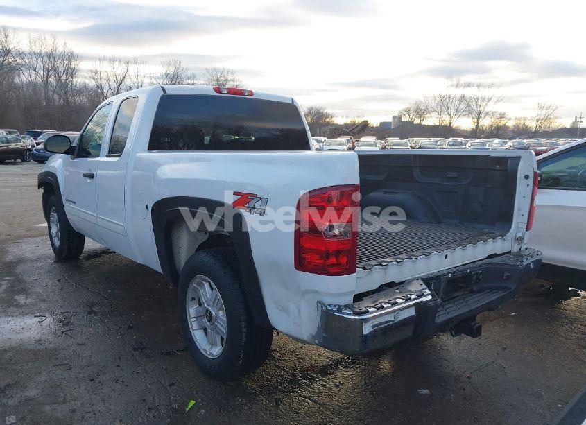 Photo 6 of 2013 Chevrolet Silverado 1500 LT (VIN 1GCRKSE75DZ340801)