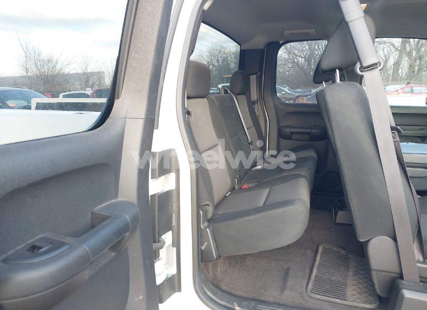 Photo 8 of 2013 Chevrolet Silverado 1500 LT (VIN 1GCRKSE75DZ340801)