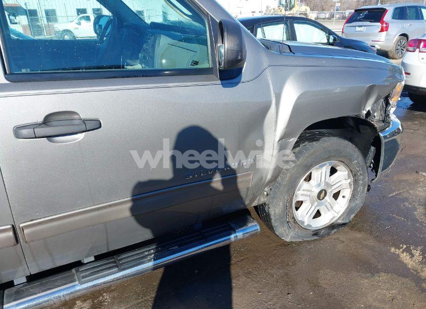 Photo 17 of 2013 Chevrolet Silverado 1500 LT (VIN 1GCRKSE75DZ372003)