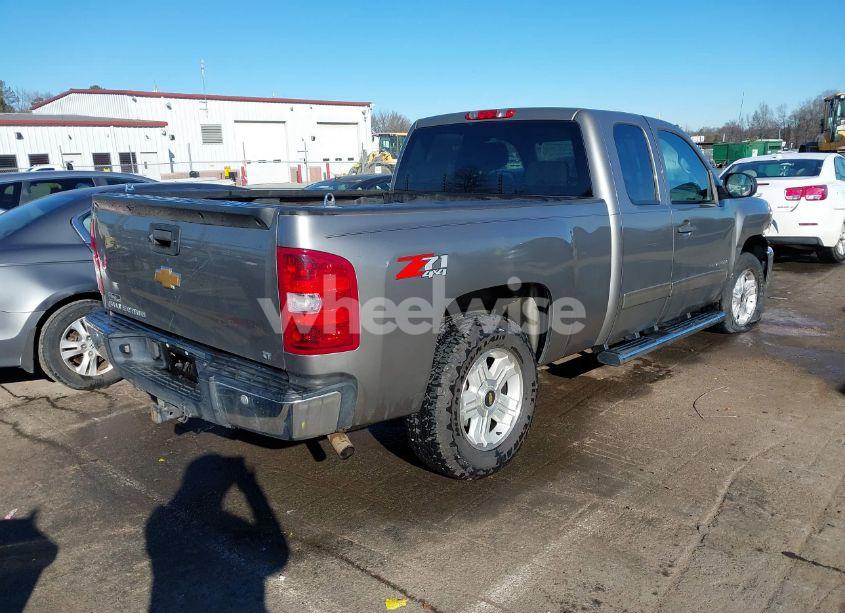 Photo 4 of 2013 Chevrolet Silverado 1500 LT (VIN 1GCRKSE75DZ372003)
