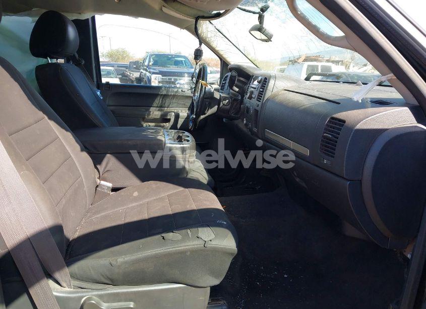 Photo 5 of 2013 Chevrolet Silverado 1500 LT (VIN 1GCRKSE75DZ412273)