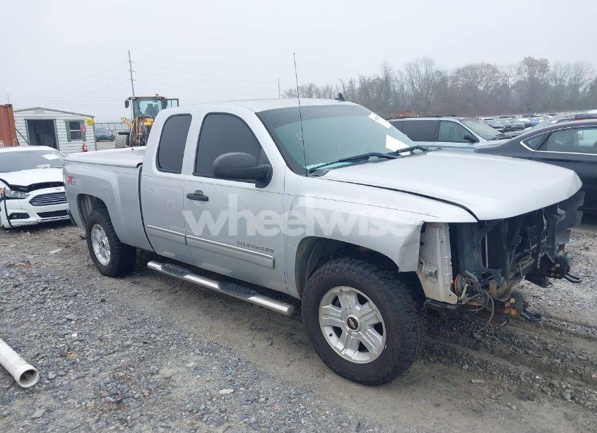 2012 Chevrolet Silverado 1500 LT (VIN 1GCRKSE76CZ133798) main photo