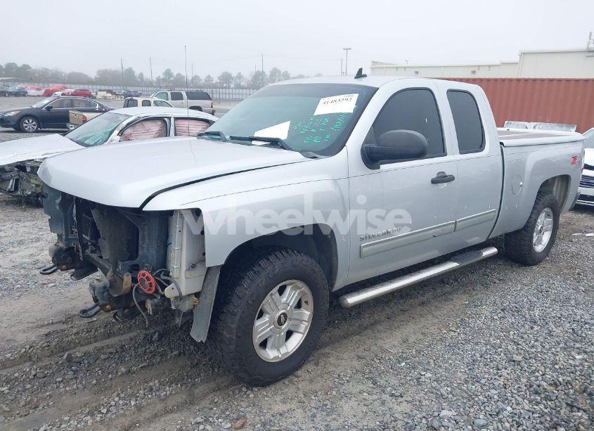 Photo 2 of 2012 Chevrolet Silverado 1500 LT (VIN 1GCRKSE76CZ133798)