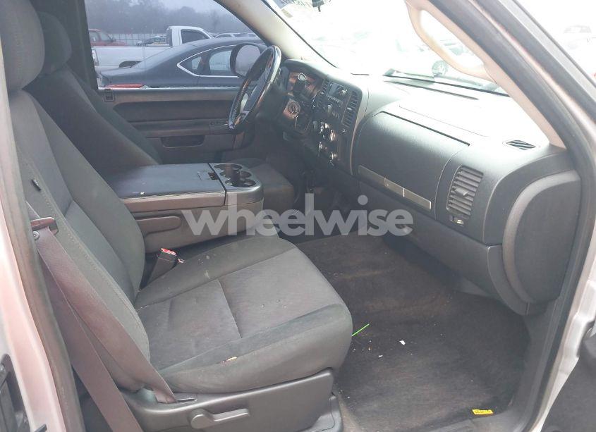 Photo 5 of 2012 Chevrolet Silverado 1500 LT (VIN 1GCRKSE76CZ133798)